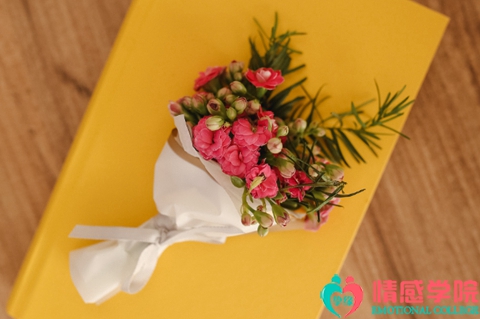 老婆不爱你了都有什么表现,这几个表现说明她已经变心了 老婆不爱你了都有什么表现,这几个表现说明她已经变心了