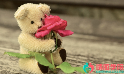 金牛座女生出轨的表现? 金牛座女生出轨的表现?