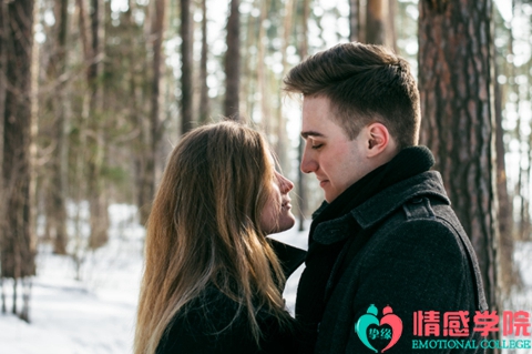 面对老公有小三,妻子该怎么做? 面对老公有小三,妻子该怎么做?