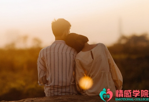 发现老公有小三该怎样挽回 发现老公有小三该怎样挽回